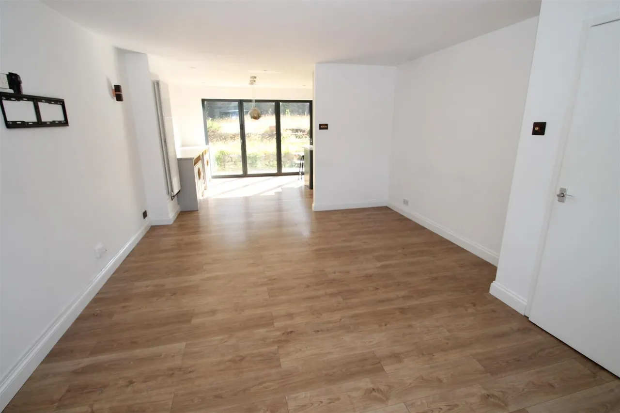 Ascot Drive, Dudley, photo 3