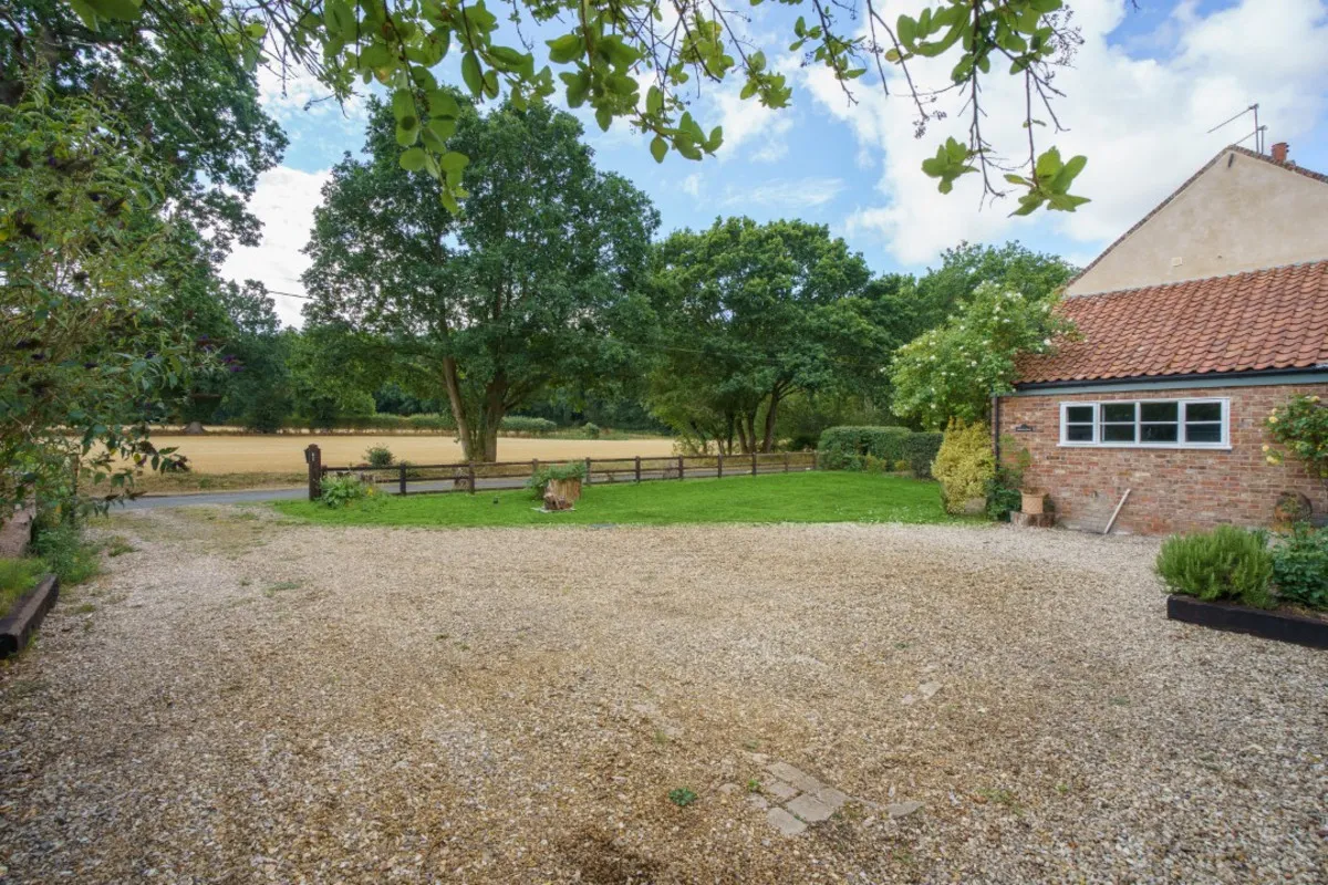 Scottow Row, Scottow, NR10, photo 25