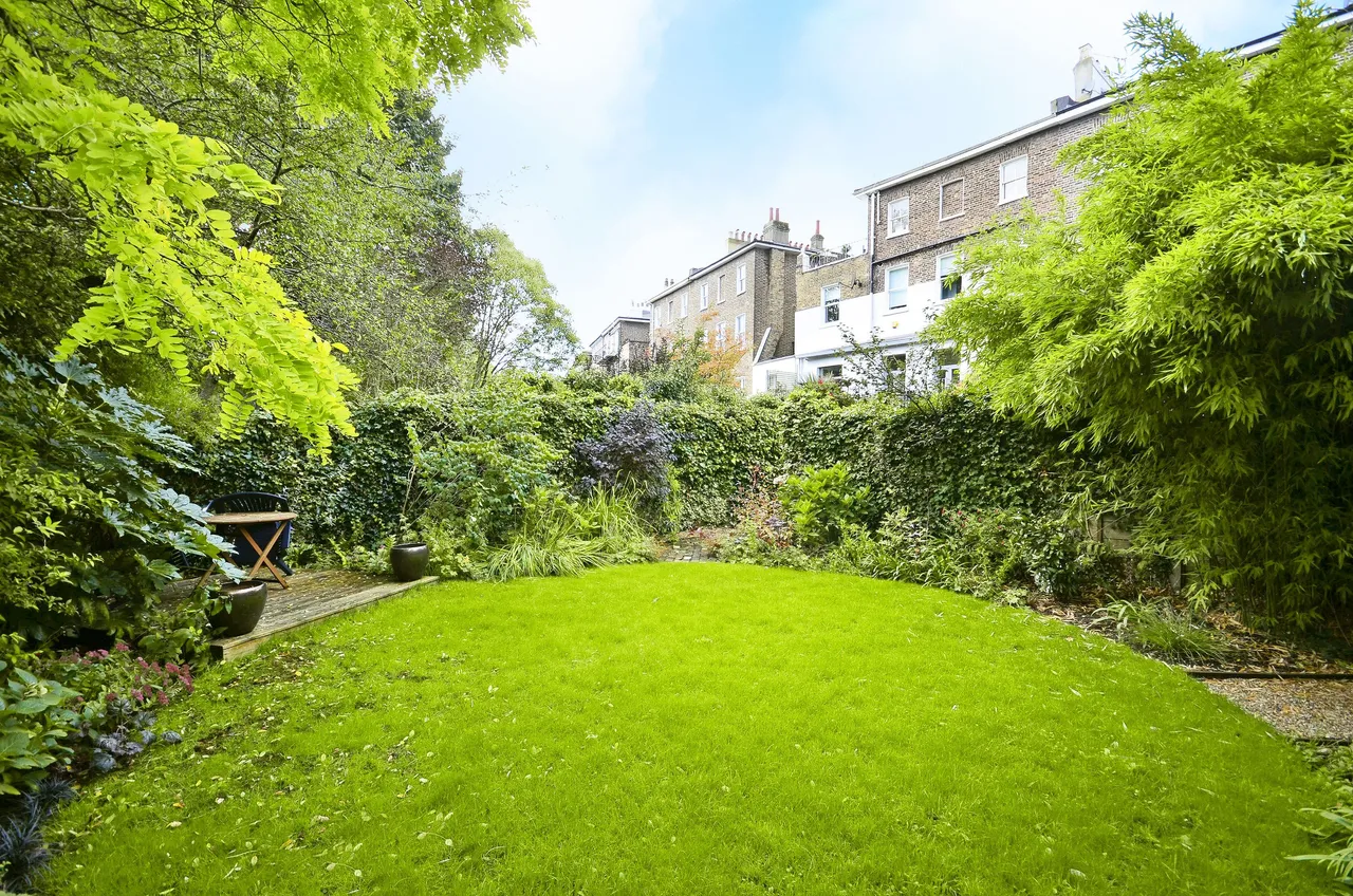 Flat 2, 17 Buckland Crescent, London, photo 5