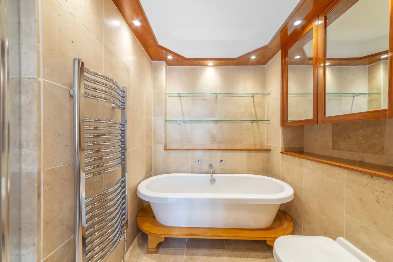 Flat 2, 17 Buckland Crescent, London, photo 9