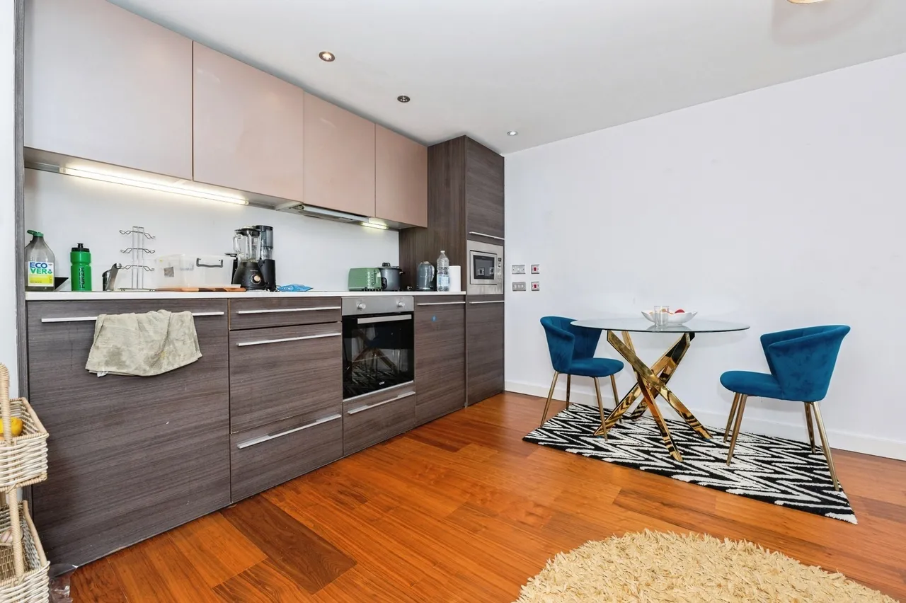 Black Eagle Drive, Northfleet, DA11, photo 5