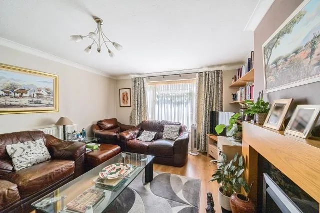 Holden Road, London, N12, photo 4