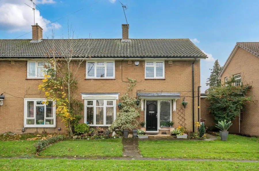 3 bed house for sale, Walkern Road, Stevenage, SG1