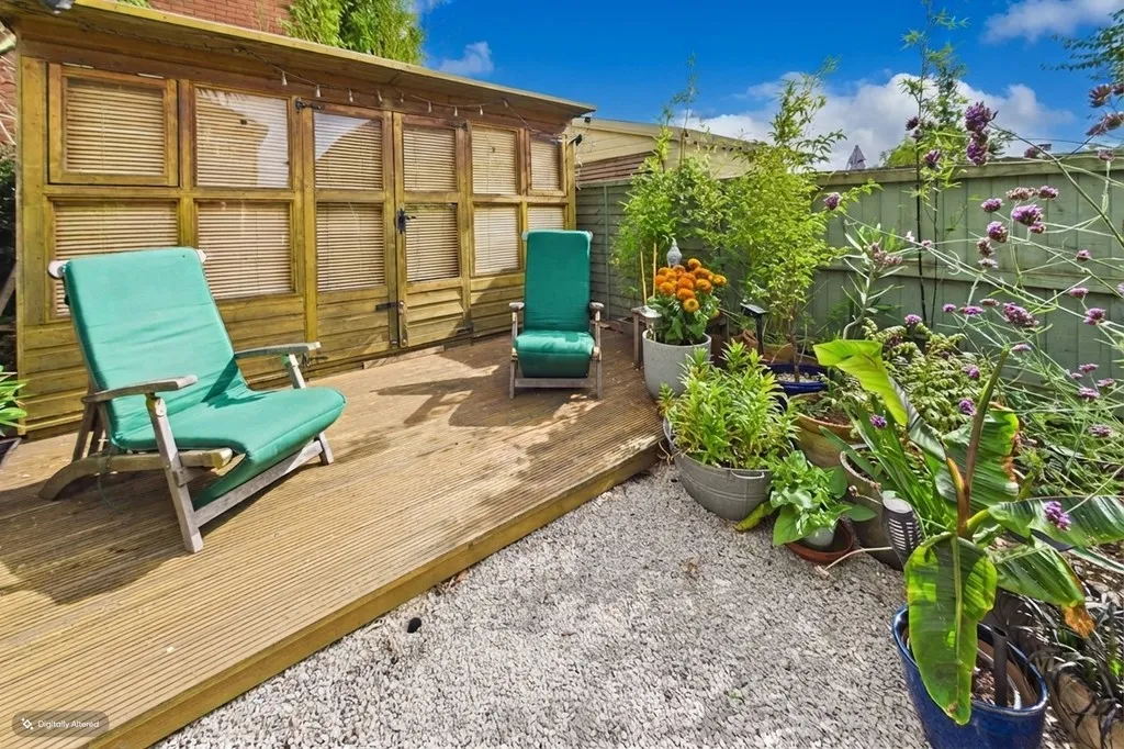 King George Avenue, Loughborough, photo 16