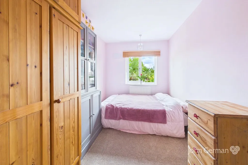 King George Avenue, Loughborough, photo 9