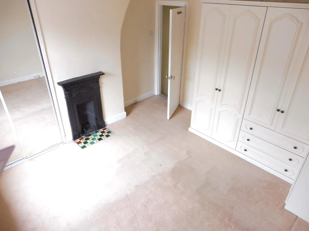 Cheltenham Place, Halifax, HX3, photo 3