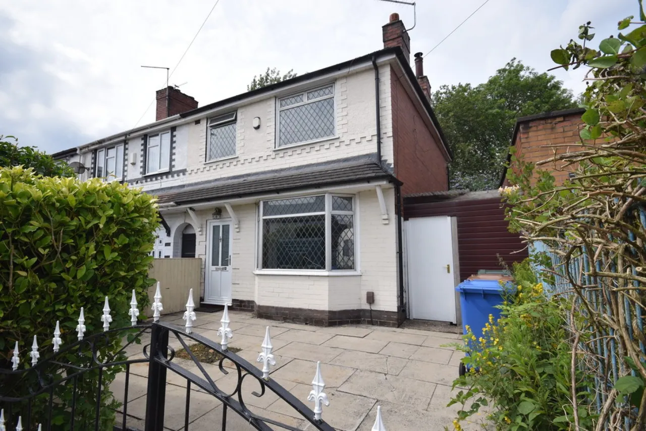 3 bed house to rent, Longport Road, Burslem, ST6