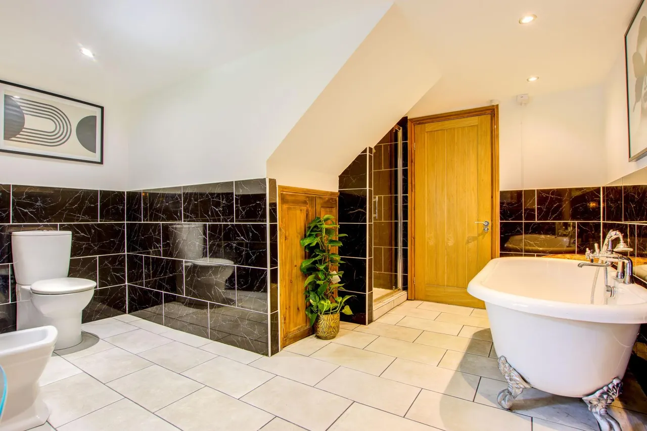 Leam Court, South Leam Farm, NE10, photo 22