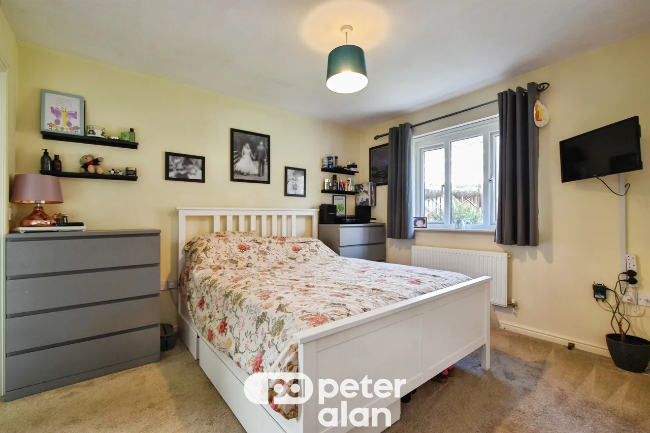 Springfield Gardens, Aberdare, CF44, photo 9