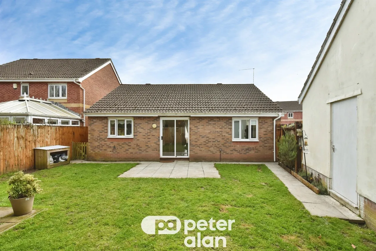 Springfield Gardens, Aberdare, CF44, photo 16