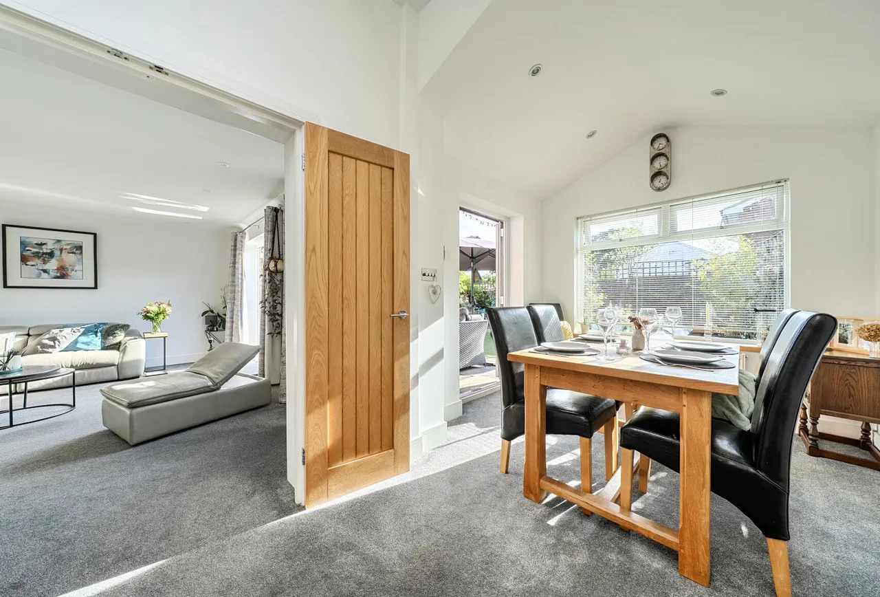 Reigate Road, Surrey, Hookwood, RH6 0AP, photo 14