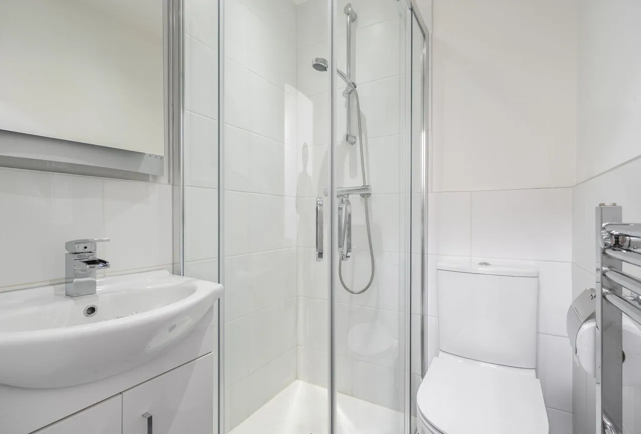 Reigate Road, Surrey, Hookwood, RH6 0AP, photo 10