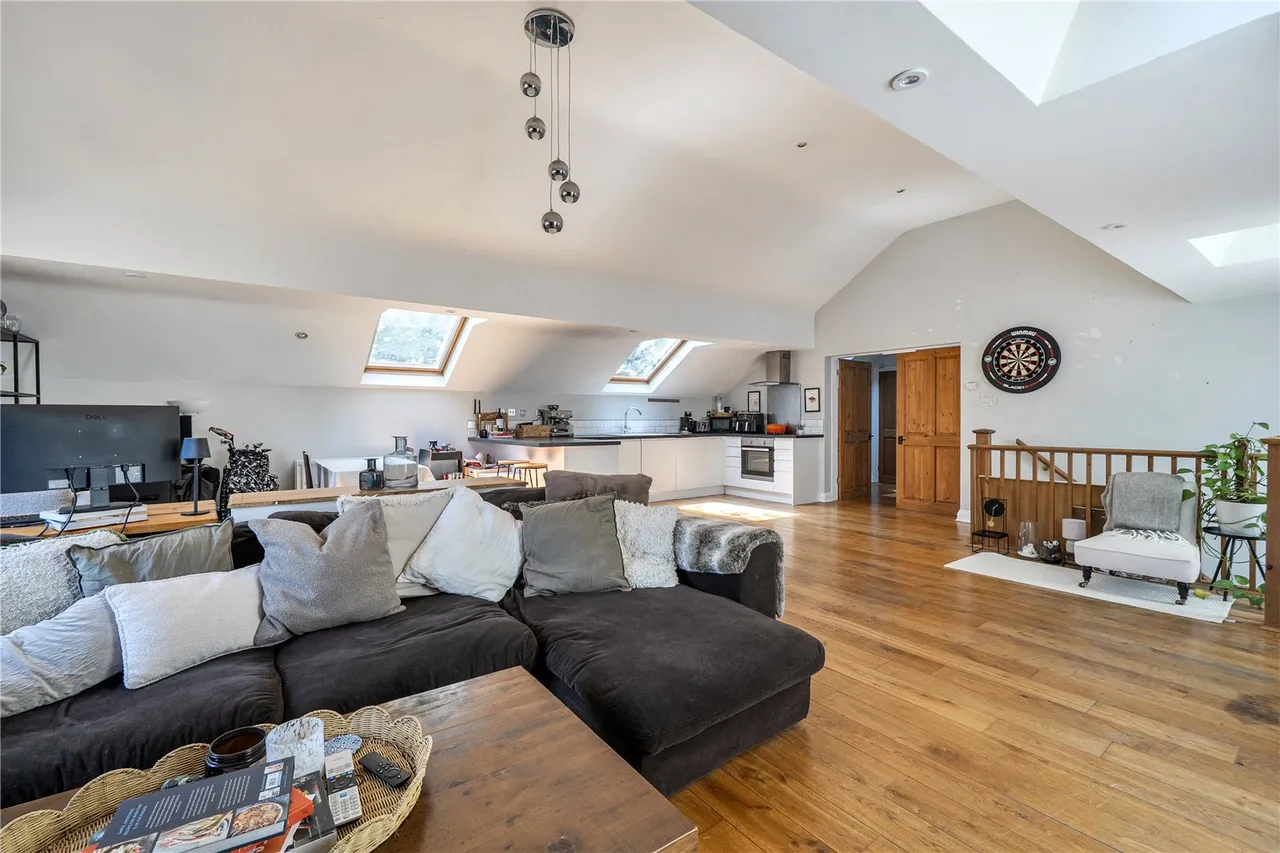 Tekels Avenue, Camberley, Surrey, GU15 2LB, photo 35
