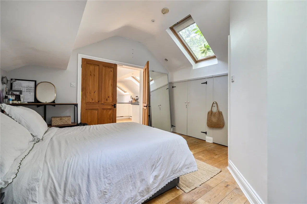 Tekels Avenue, Camberley, Surrey, GU15 2LB, photo 36
