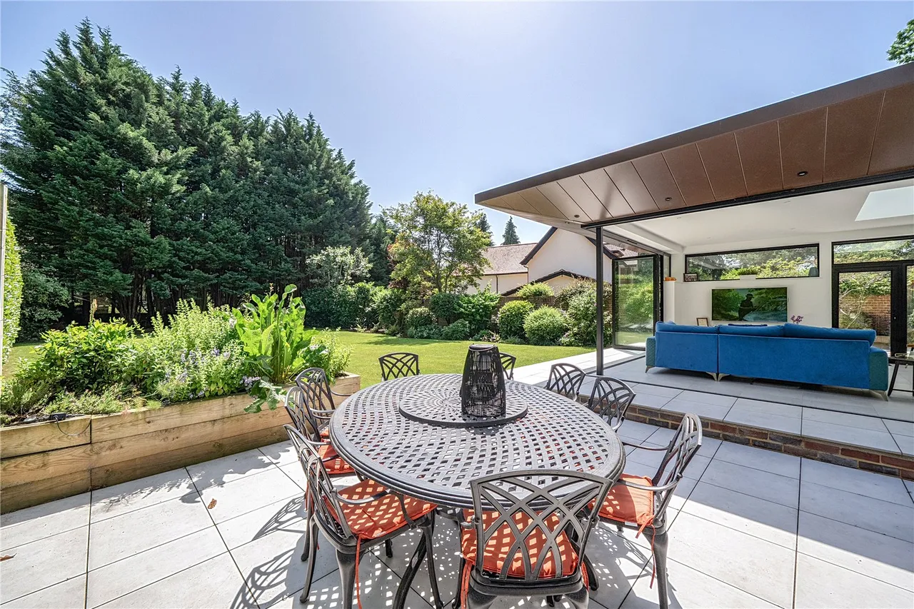 Tekels Avenue, Camberley, Surrey, GU15 2LB, photo 10