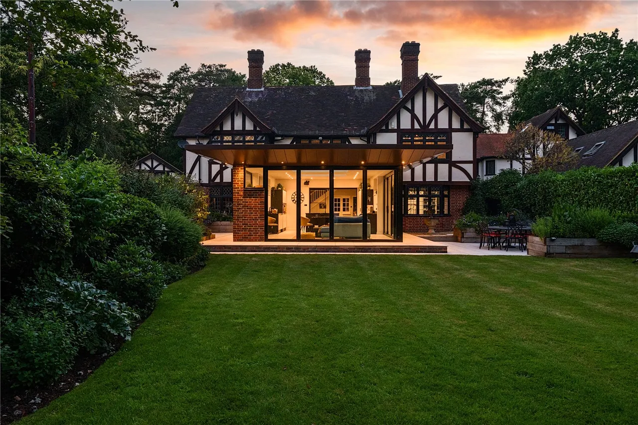 Tekels Avenue, Camberley, Surrey, GU15 2LB, photo 13