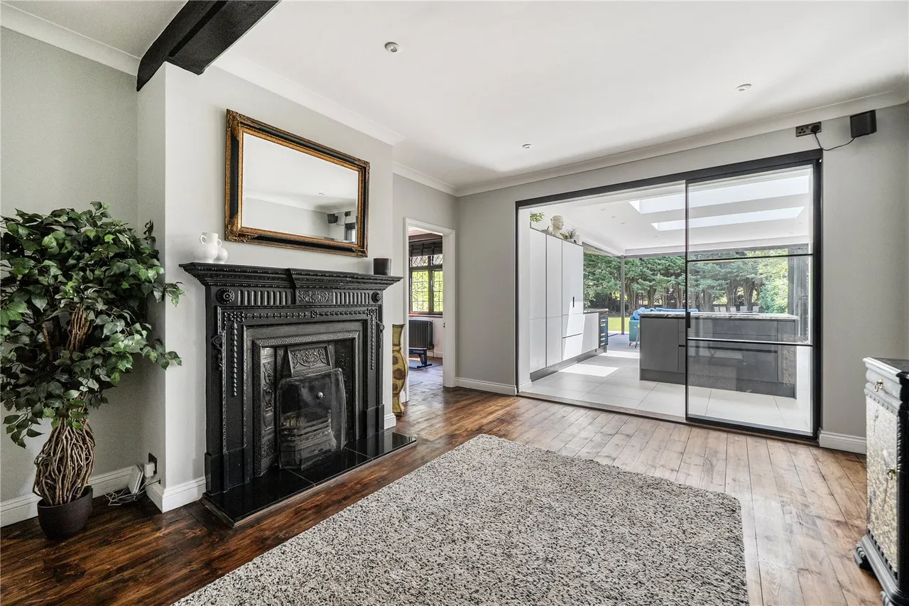 Tekels Avenue, Camberley, Surrey, GU15 2LB, photo 9