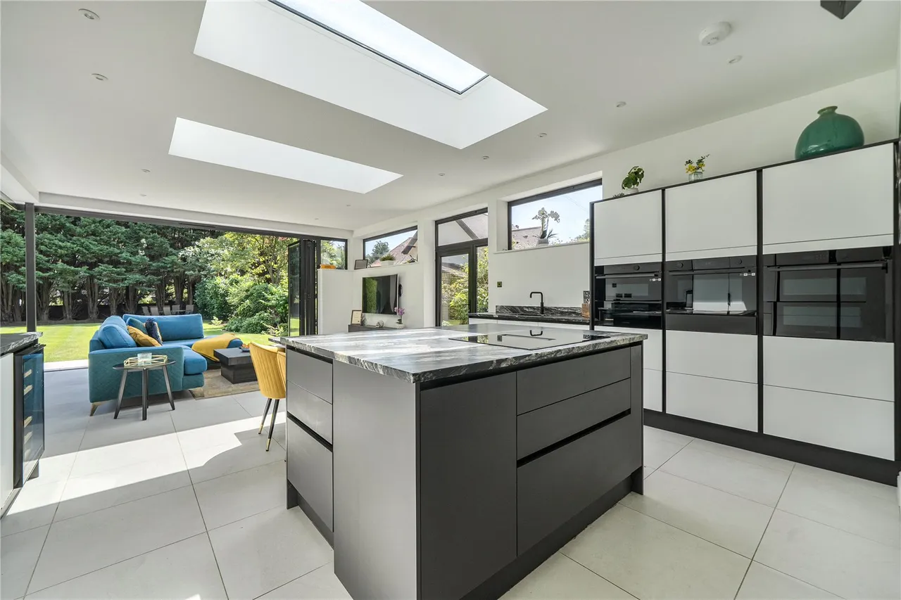 Tekels Avenue, Camberley, Surrey, GU15 2LB, photo 15