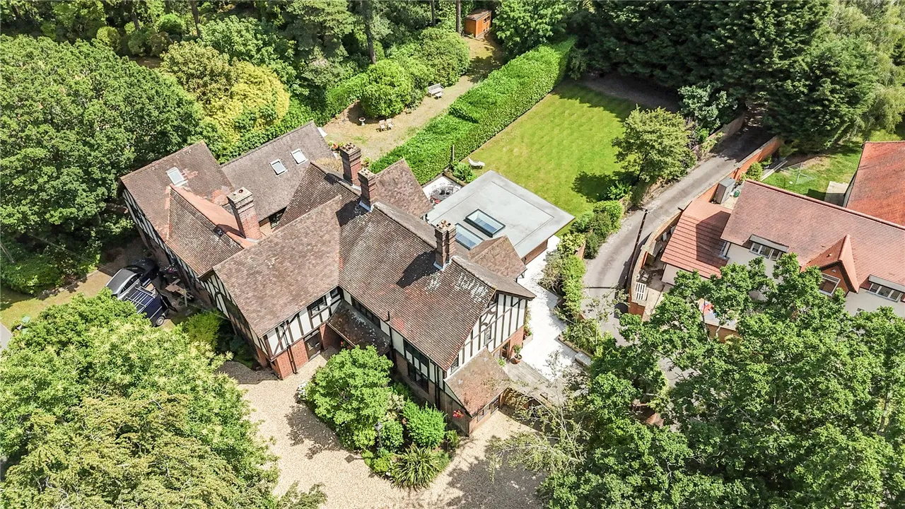 Tekels Avenue, Camberley, Surrey, GU15 2LB, photo 27