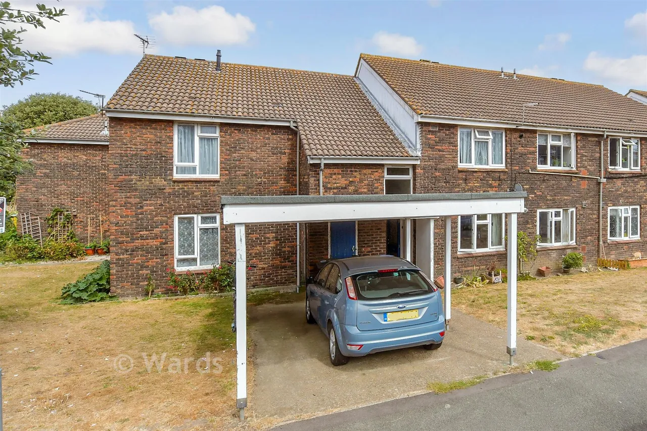 1 bed flat for sale, Leivers Road, Deal, CT14