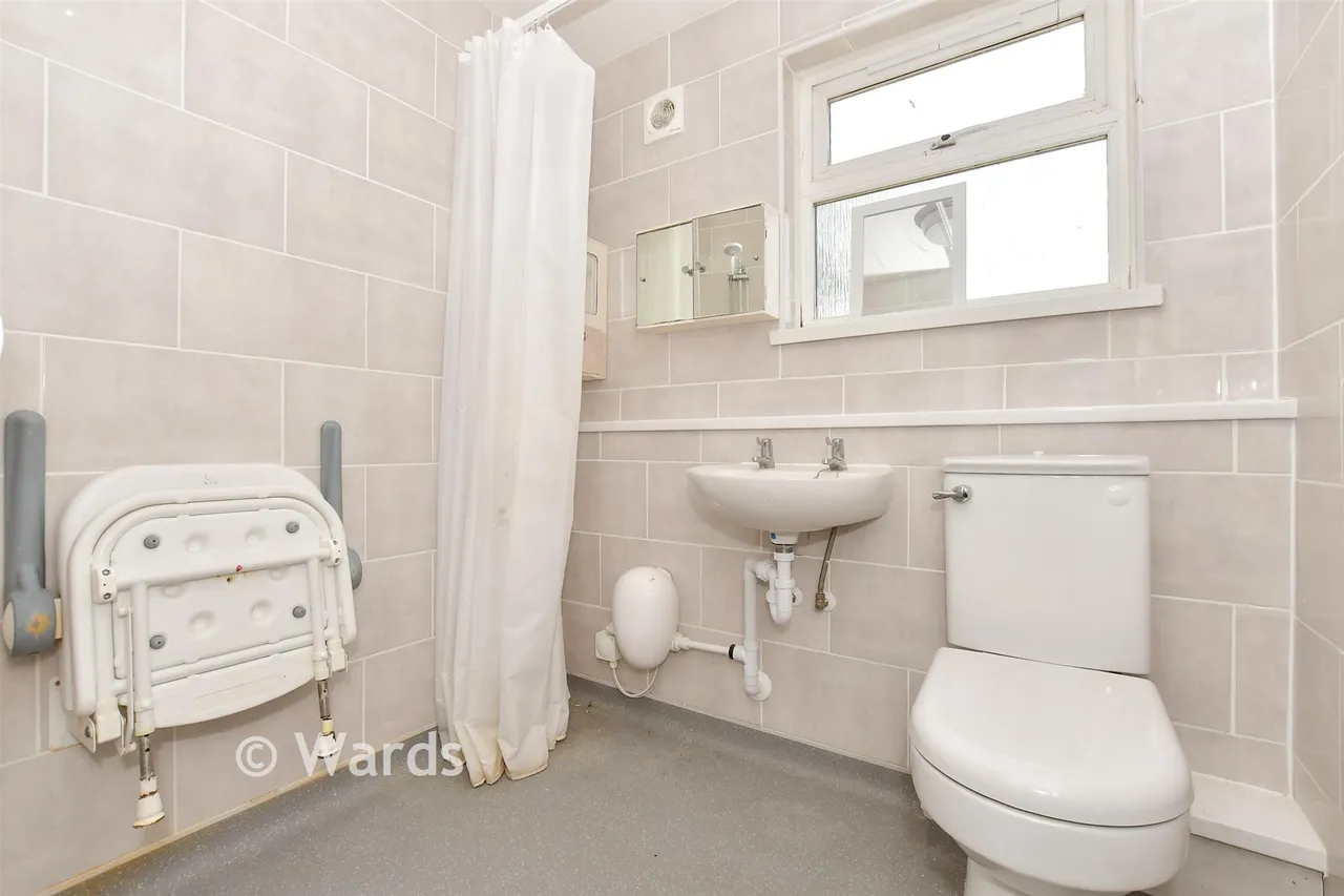 Leivers Road, Deal, CT14, photo 4