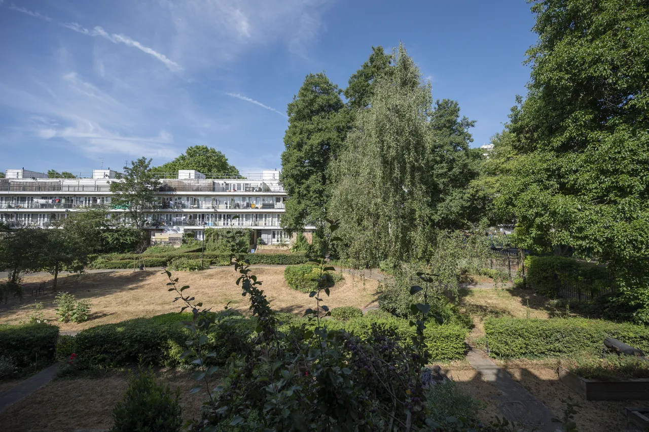 333 Grafton Road, London, photo 8