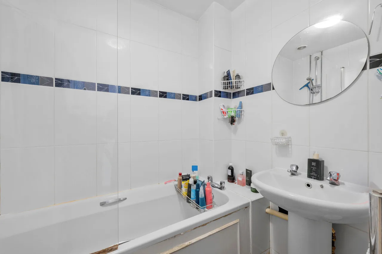 South Bank, Surbiton, KT6, photo 9