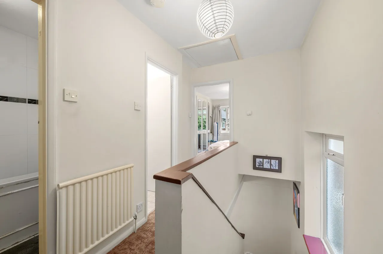 South Bank, Surbiton, KT6, photo 6