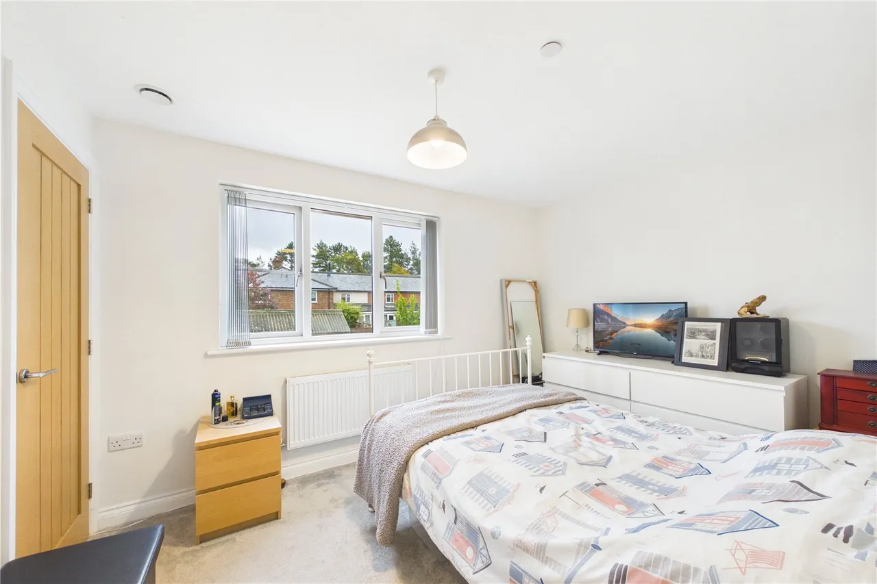 Lavers Lea, Sherborne St. John, RG24, photo 5