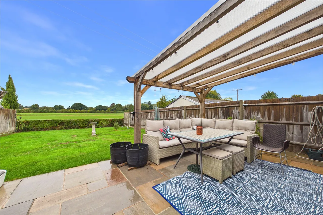 Lavers Lea, Sherborne St. John, RG24, photo 4