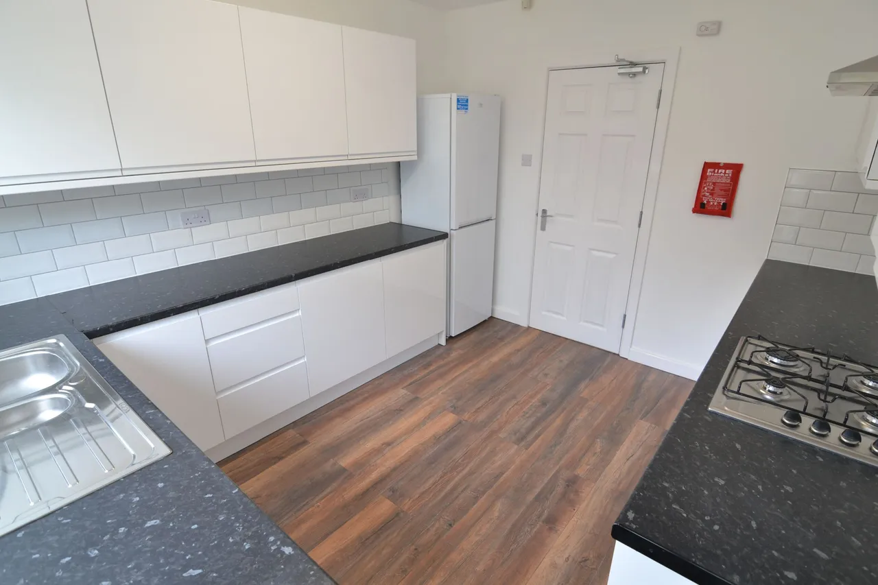 Churchill Road, Walsall, West Midlands, WS2 0AW, photo 5