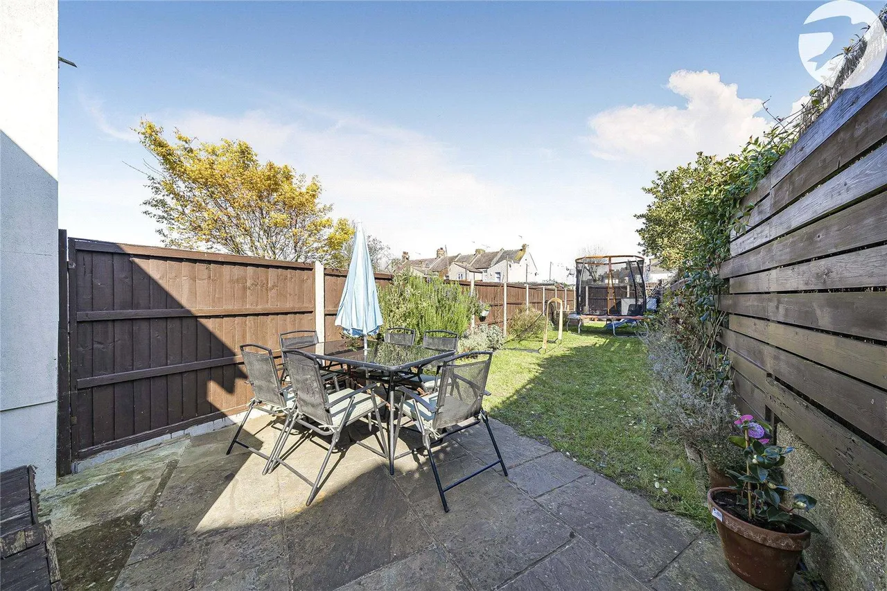 Knockhall Chase, Greenhithe, DA9, photo 8