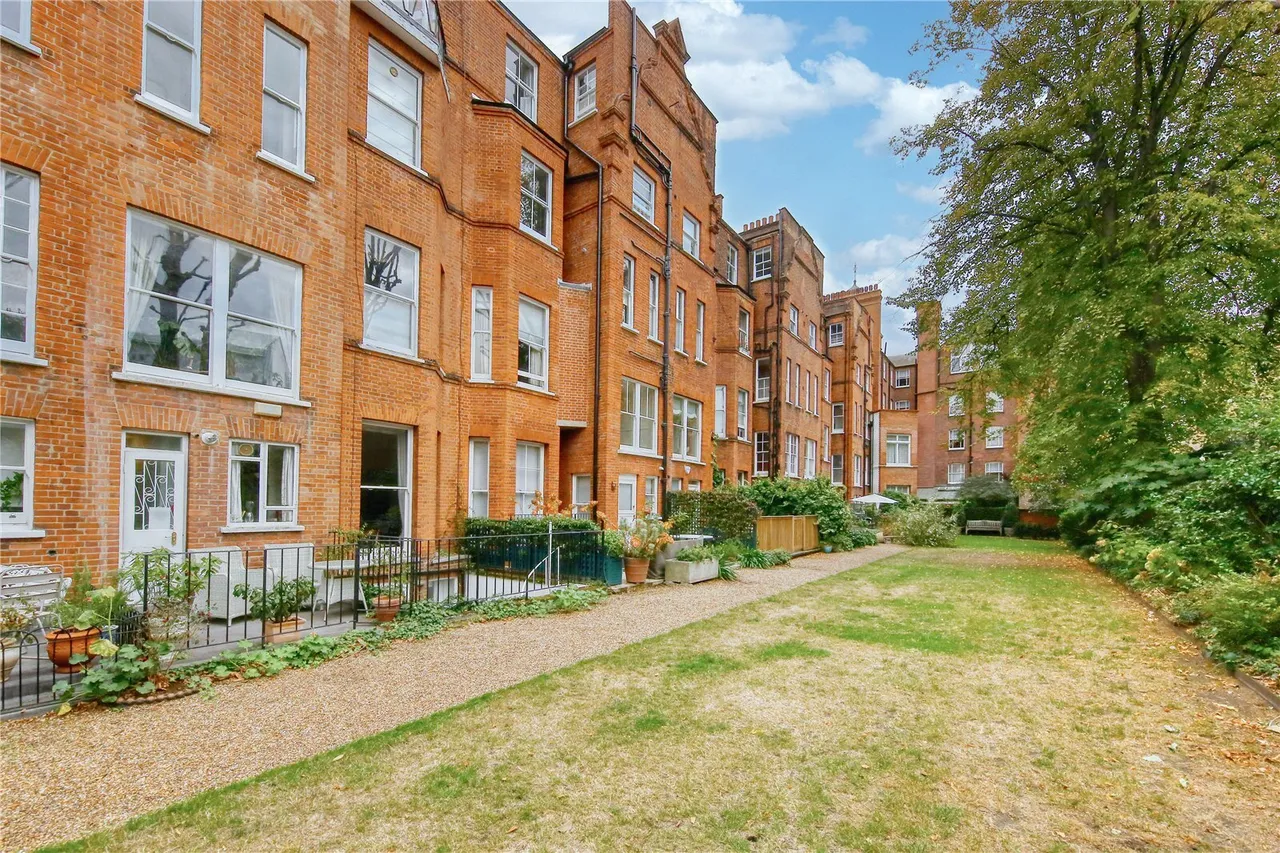 Lower Sloane Street, London, SW1W, photo 15