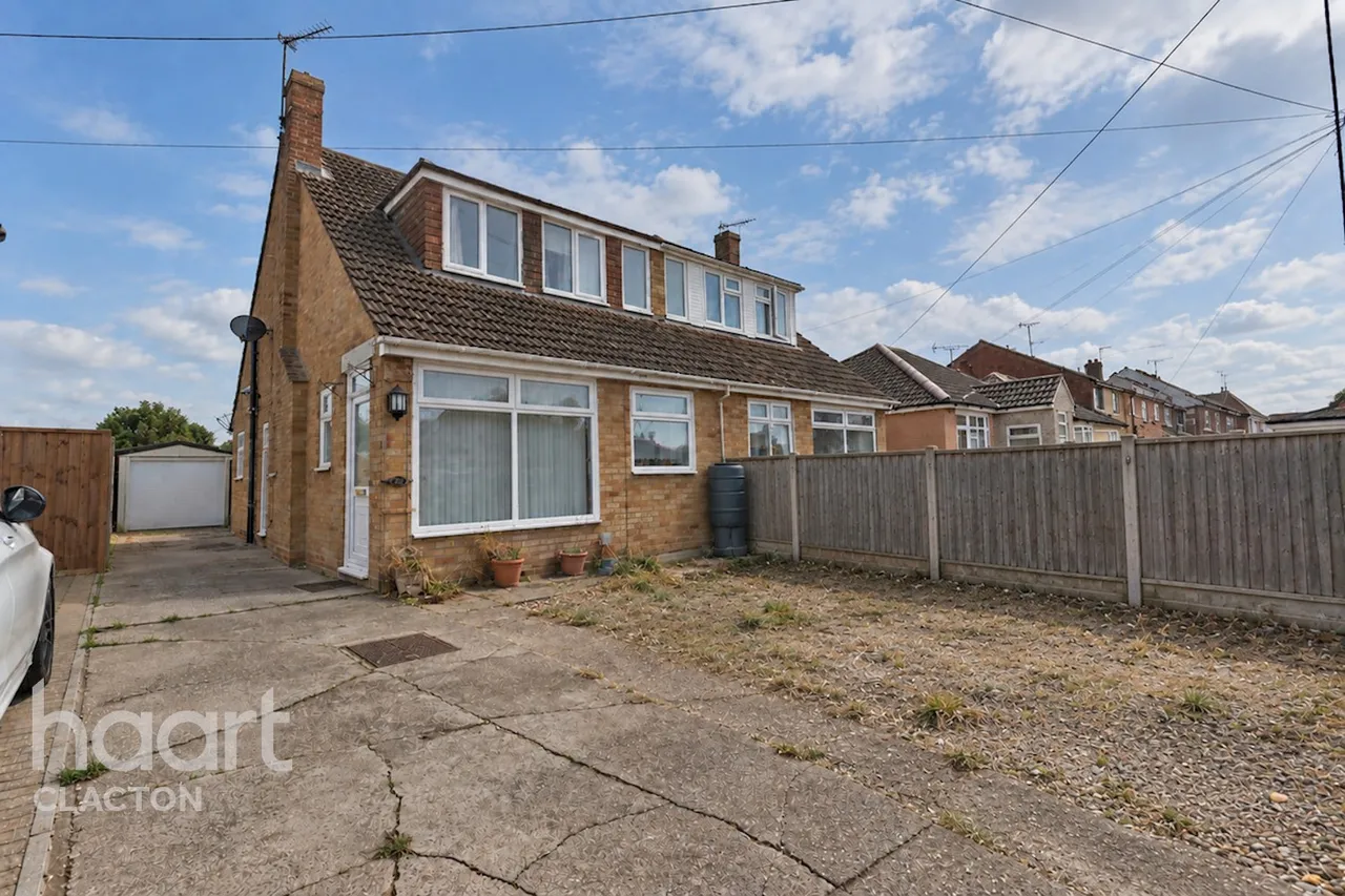 2 bed house for sale, Amerells Road, Clacton-On-Sea, CO16