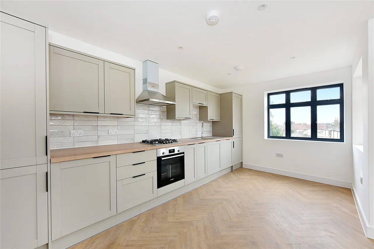 Plumstead High Street, Plumstead, London, SE18, photo 2