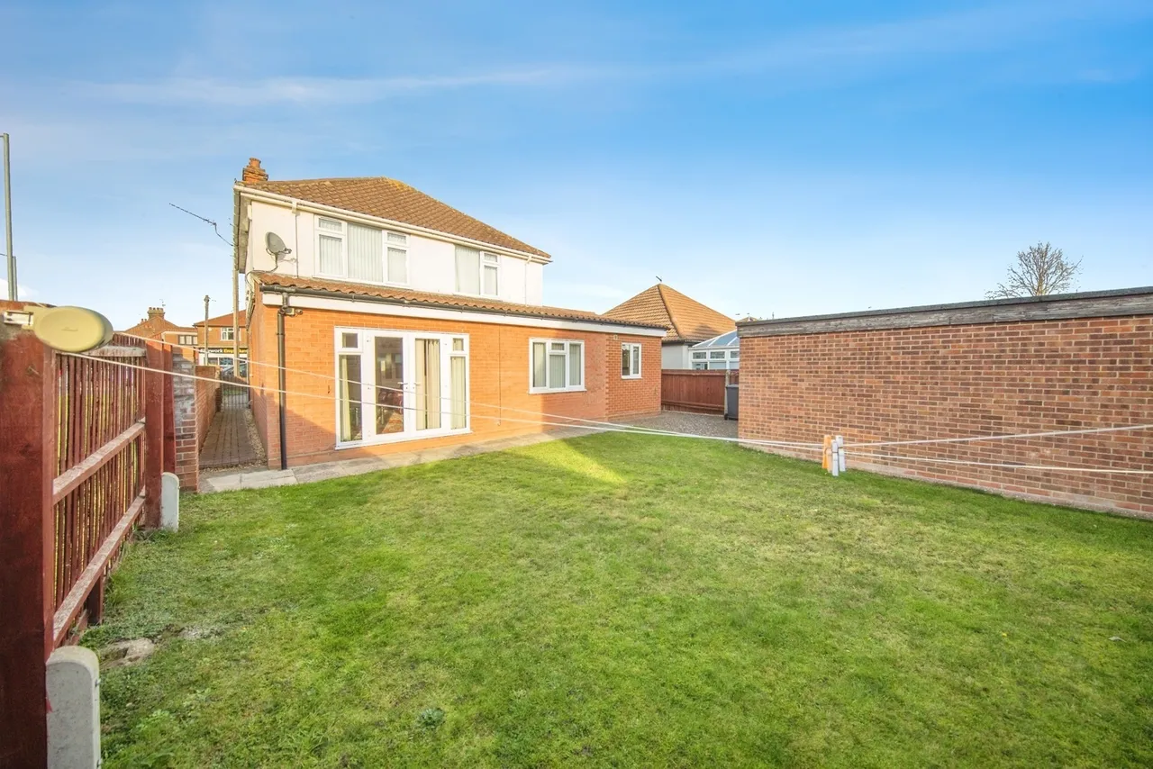 Foxhall Road, IPSWICH, Suffolk, IP3, photo 19