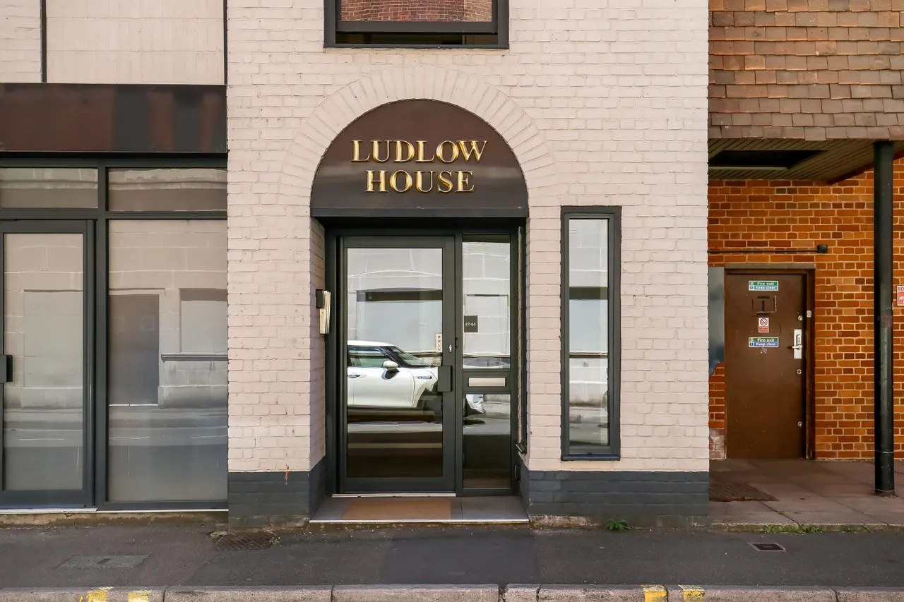 Chipper Lane, Salisbury, Wiltshire, SP1 1BG, photo 15