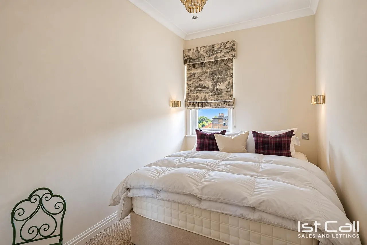 Southchurch Avenue, Southend-On-Sea, photo 9