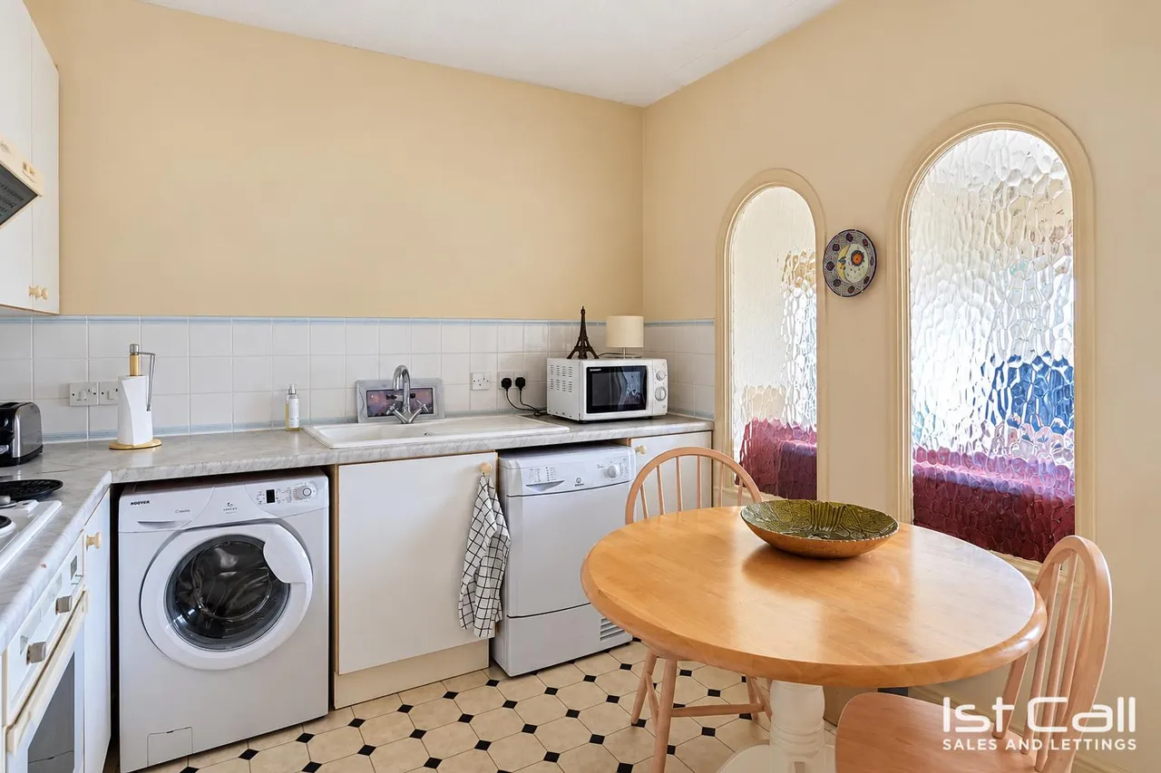Southchurch Avenue, Southend-On-Sea, photo 6