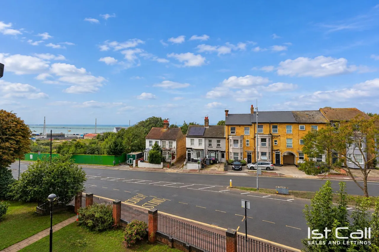 Southchurch Avenue, Southend-On-Sea, photo 4