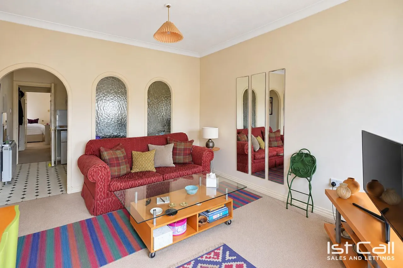 Southchurch Avenue, Southend-On-Sea, photo 5