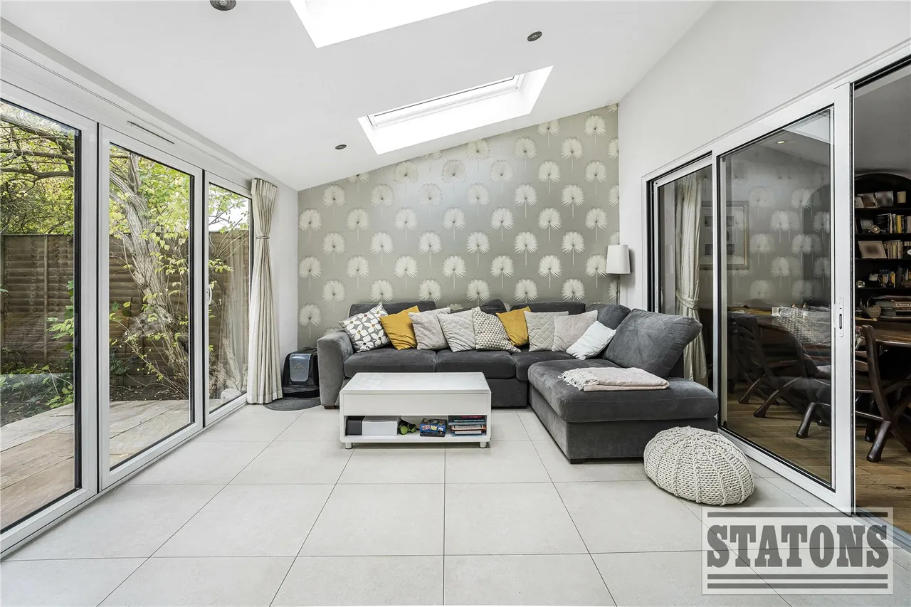 Bulls Lane, Welham Green, Herts, AL9 7NY, photo 4