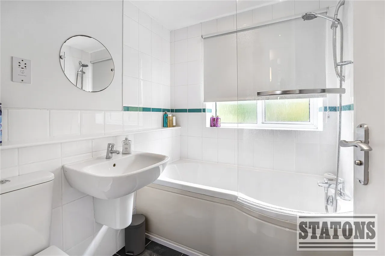 Bulls Lane, Welham Green, Herts, AL9 7NY, photo 12