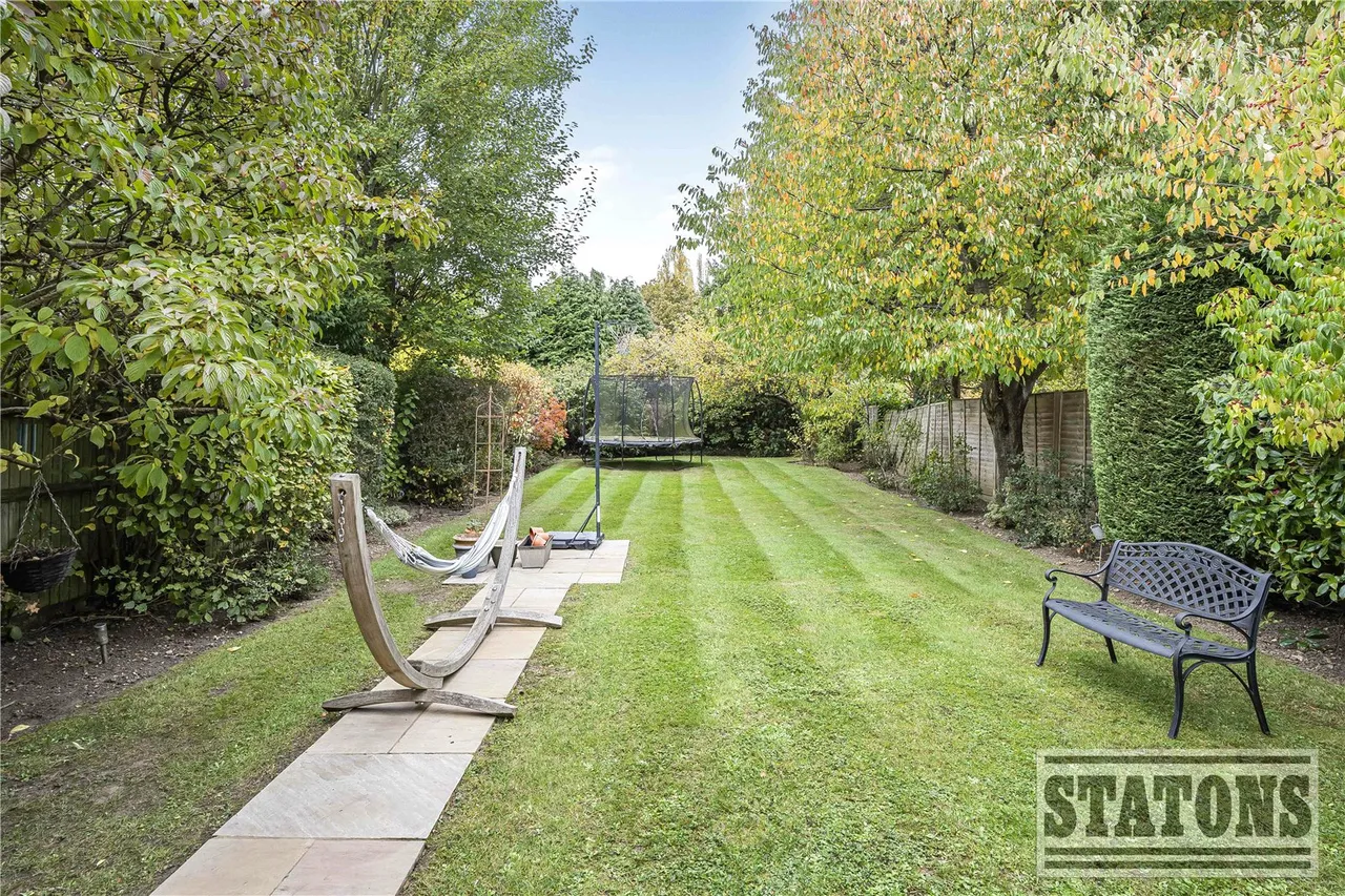 Bulls Lane, Welham Green, Herts, AL9 7NY, photo 5