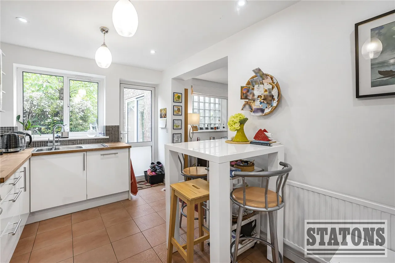 Bulls Lane, Welham Green, Herts, AL9 7NY, photo 7