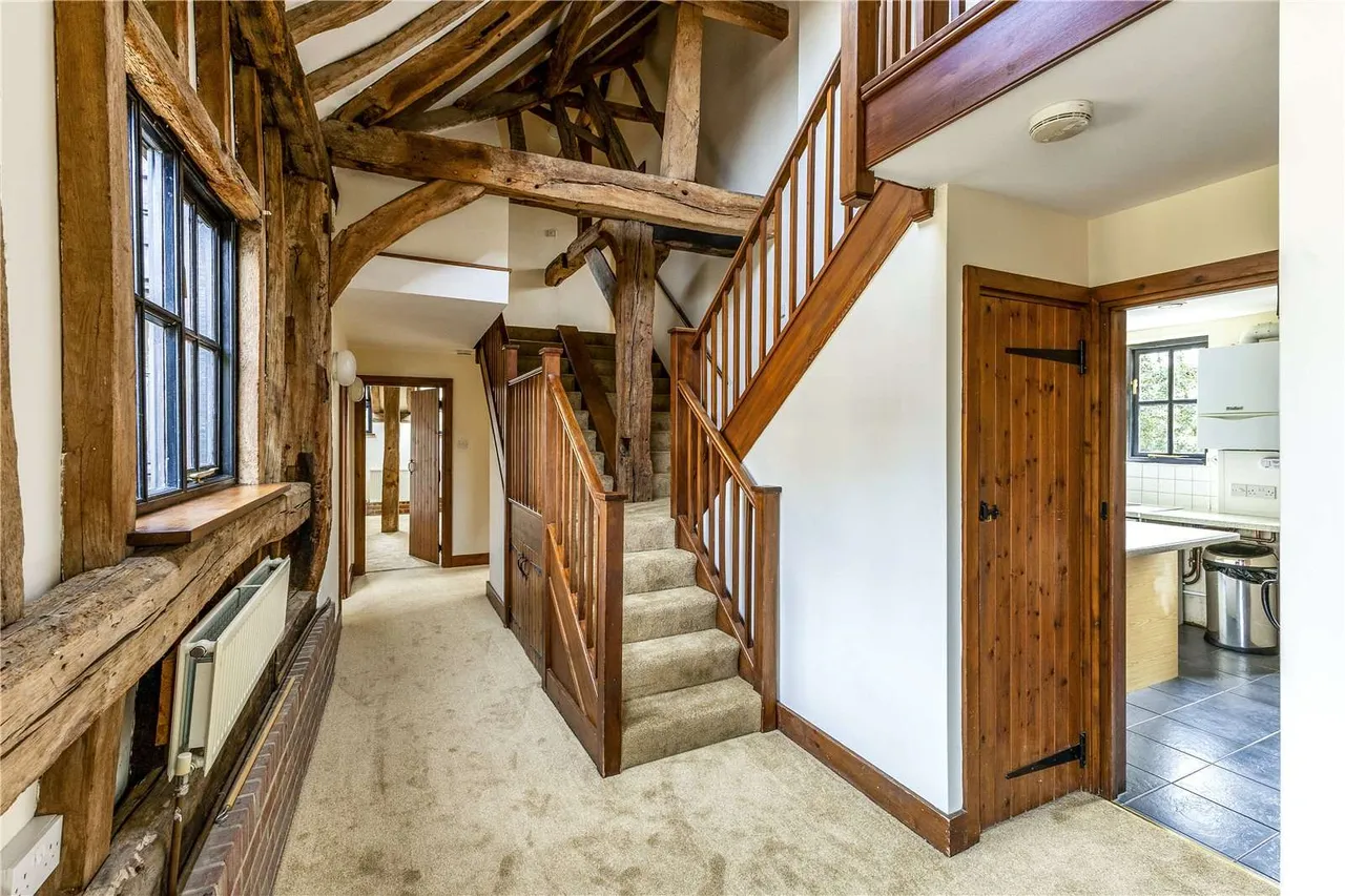 Redhall Lane, Chandlers Cross, Rickmansworth, Hertfordshire, WD3 4LS, photo 5