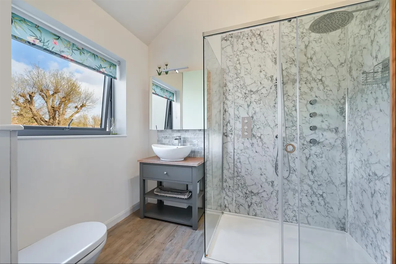 Beltane Drive, London SW19 5JR, photo 11