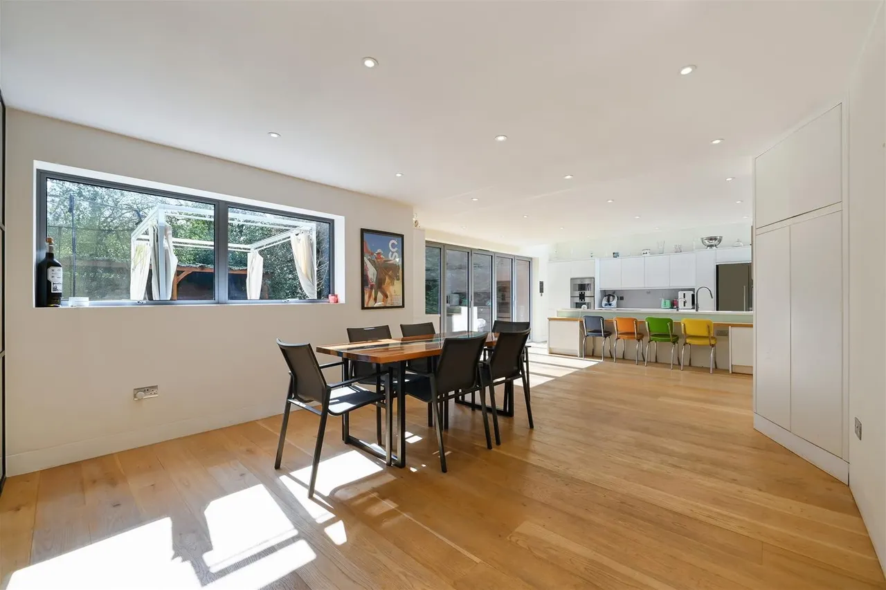 Beltane Drive, London SW19 5JR, photo 7