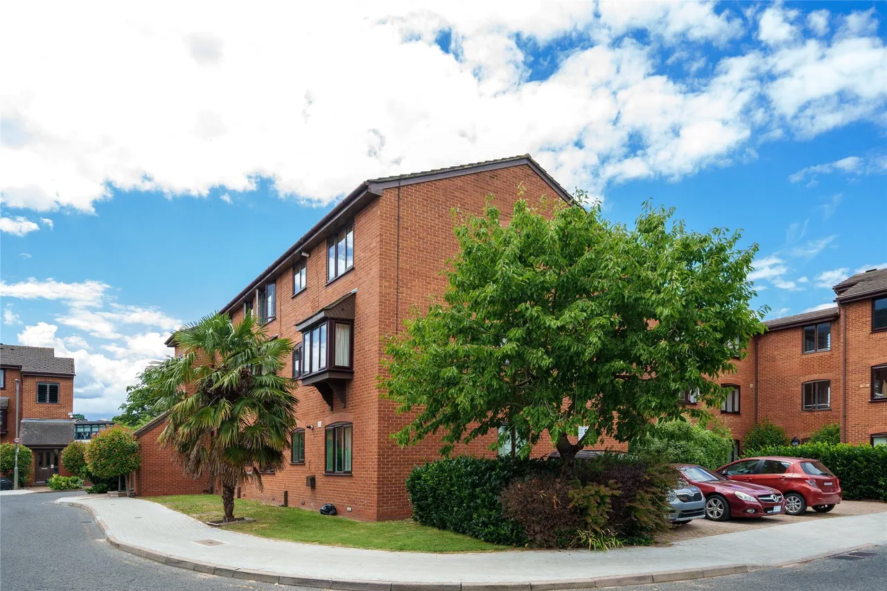 1 bed flat for sale — Bowman Mews, Southfields, London, SW18