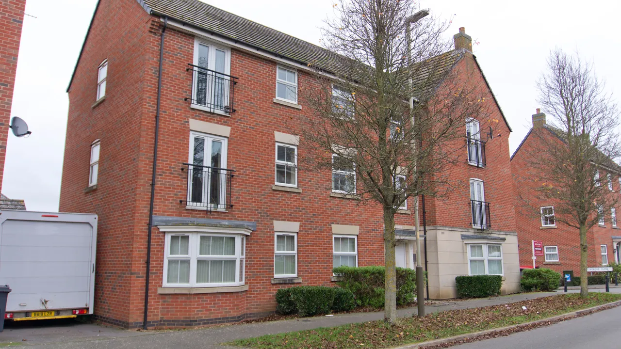 2 bed flat for sale — Brompton road, Hamilton, Leicester, LE5